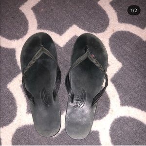 Black braided strap sandals!!